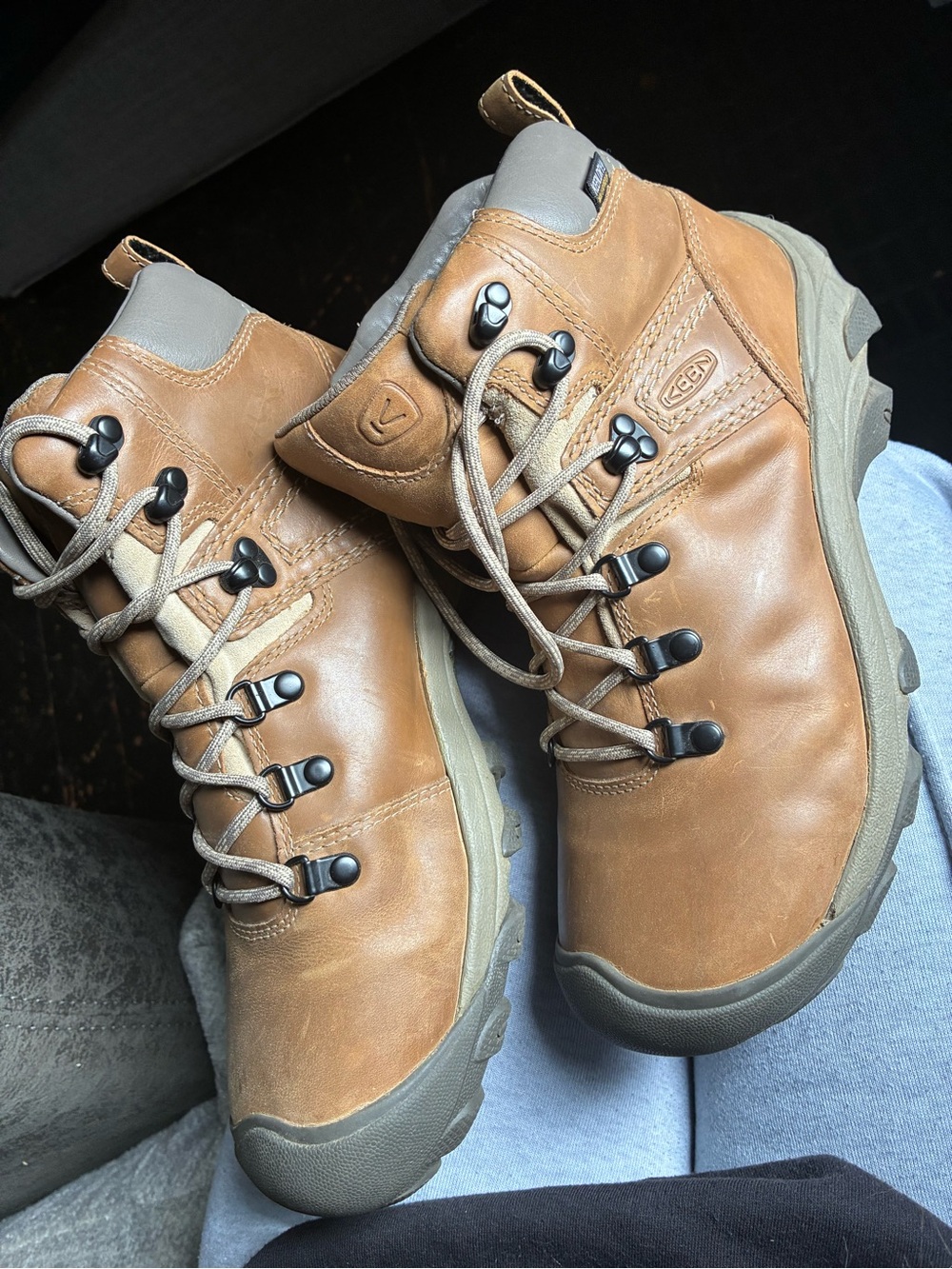 KEEN Women’s Tan Leather Lace-Up Waterproof Boots
